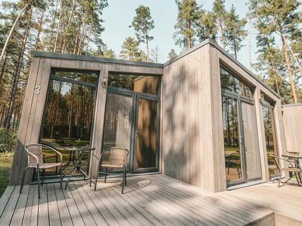 Czy na działce budowlanej można postawić domek letniskowy?