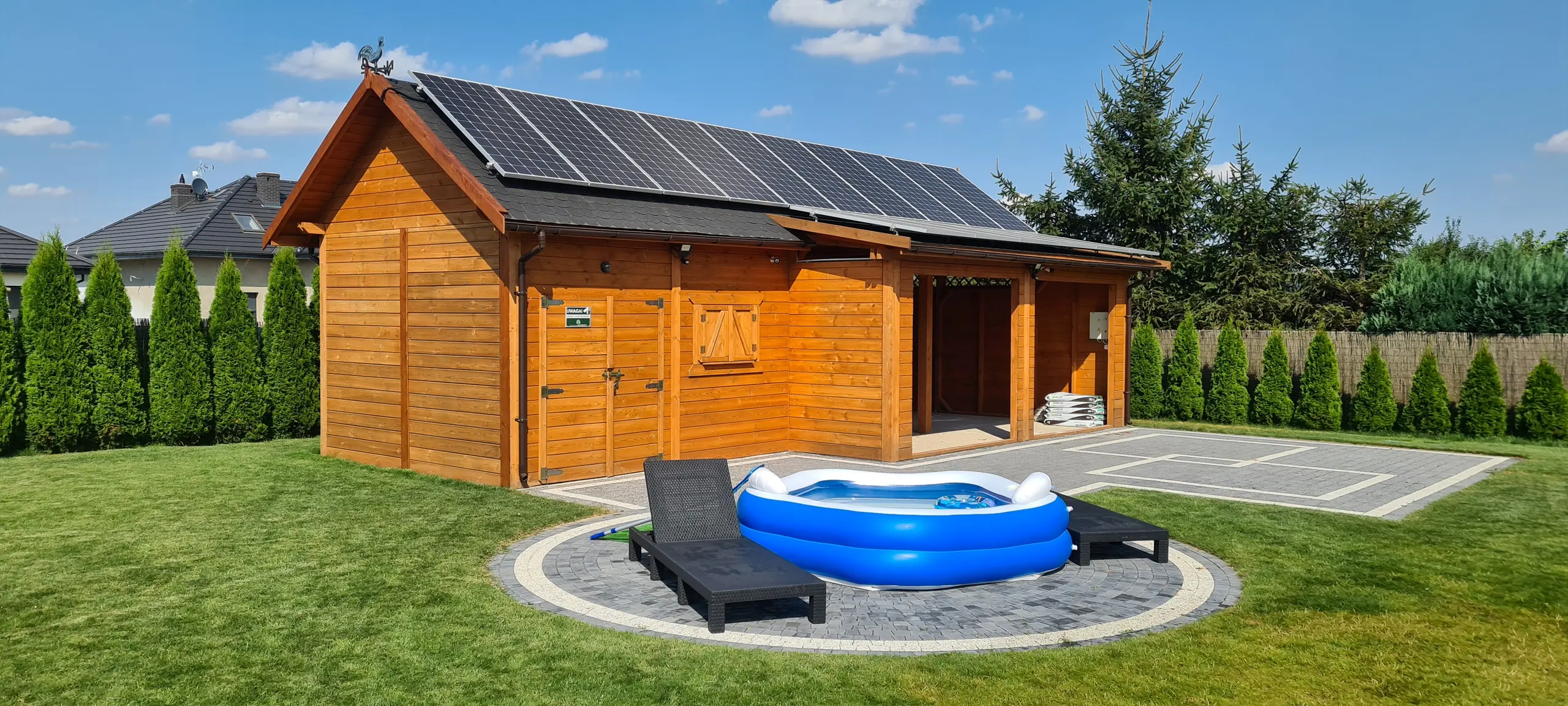 Parterowy domek drewniany