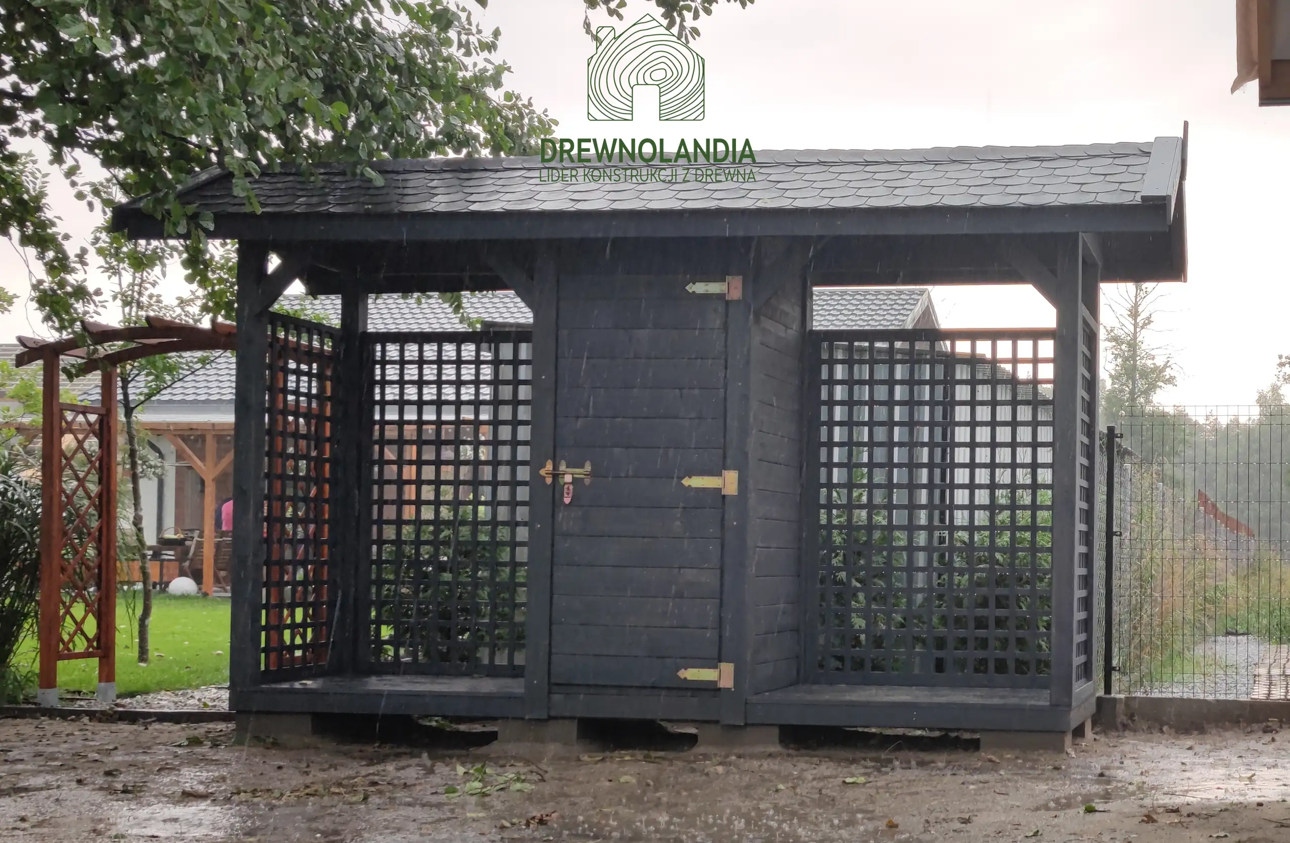 Drewutnia Dagmara - 7x1m, z magazynkiem narzędziowym 