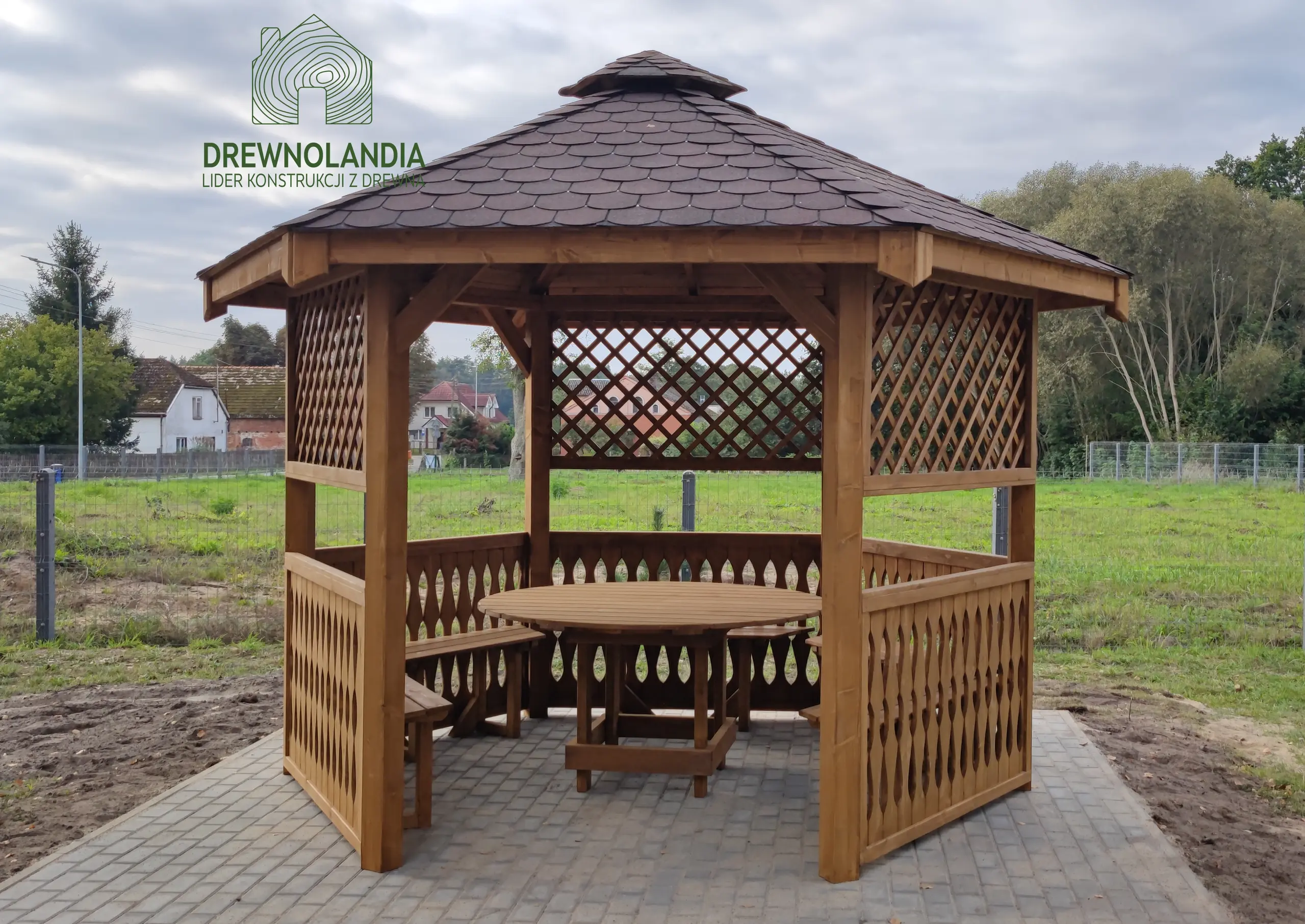 Altana ogrodowa Gosia sześciokątna z drewna, doskonała do ogrodu