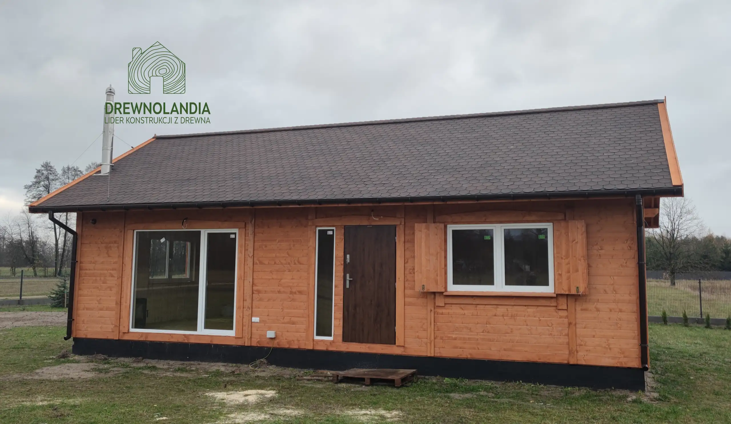 Drewniany dom rekreacyjny całoroczny CRK17 - 11m x 6m - 66 m2