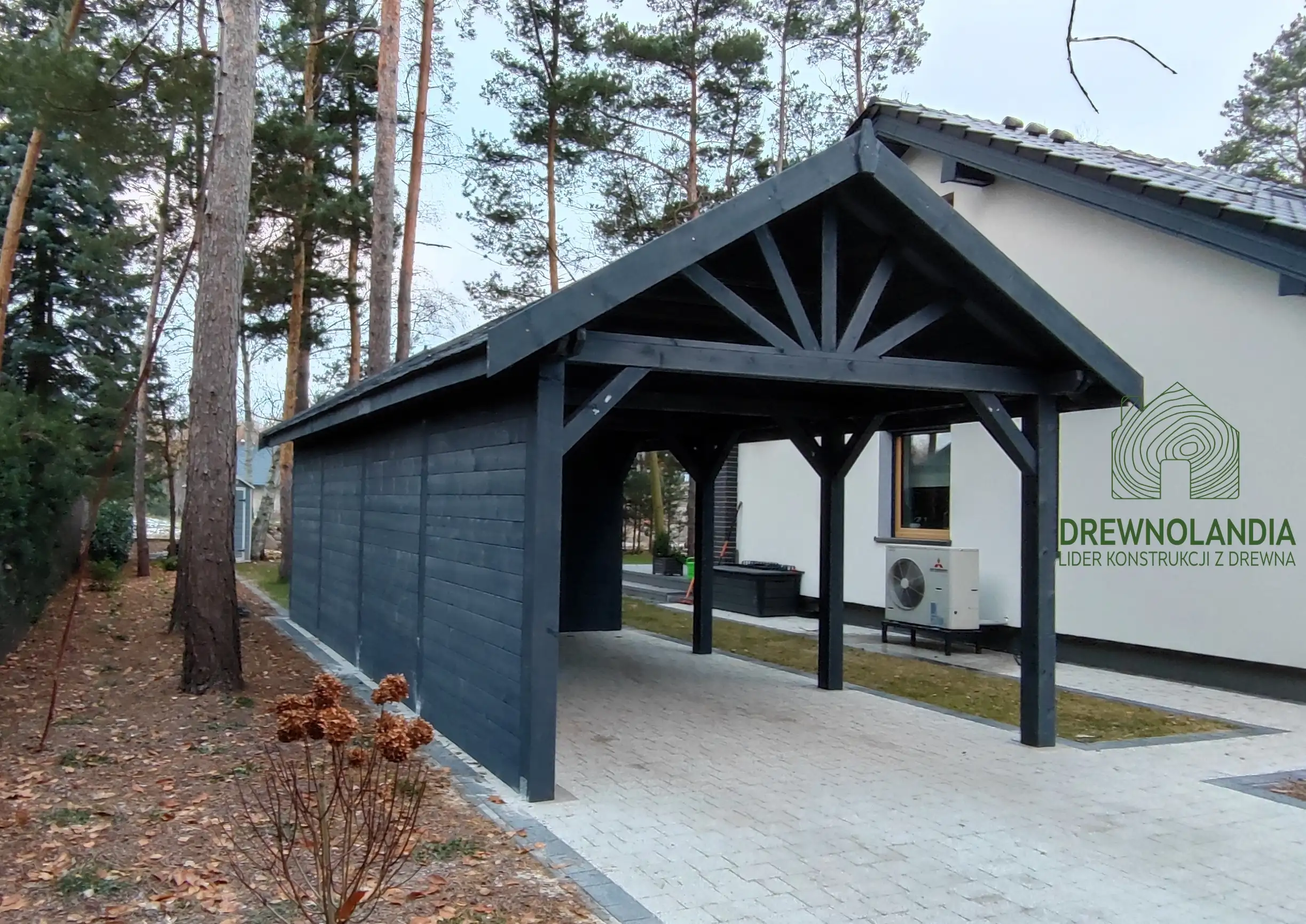 Wiata samochodowa Agnieszka 6x3 – Zadaszenie i schowek w jednym