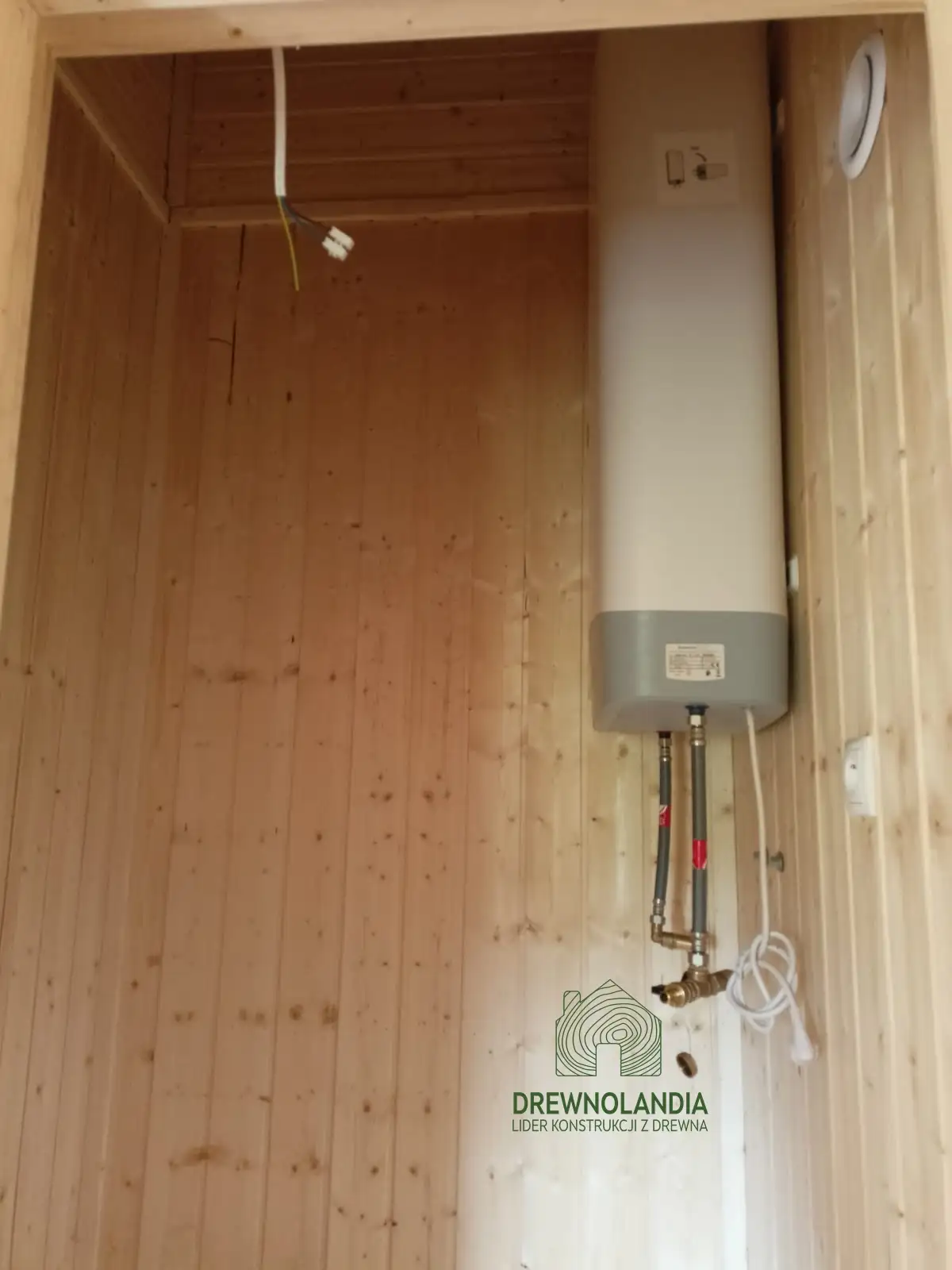 Drewniany domek rekreacyjny całoroczny CRA8 - 35 m²