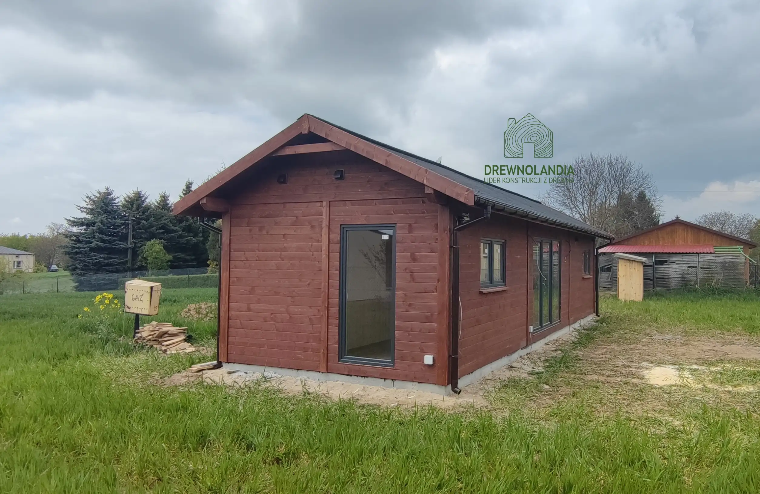 Drewniany domek rekreacyjny całoroczny CRK2 - 48 m²