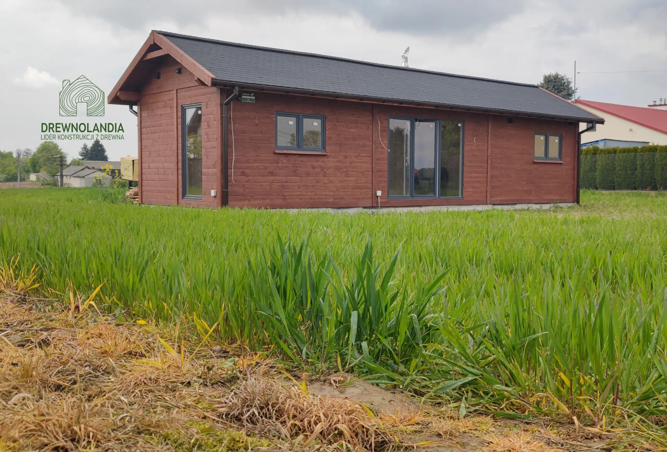 Drewniany domek rekreacyjny całoroczny CRK2 - 48 m²