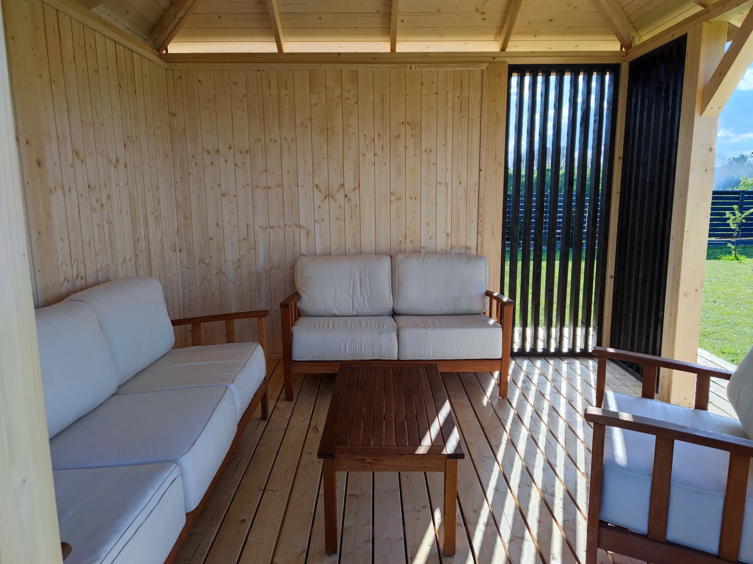 Altana Branda - 4m x 4m