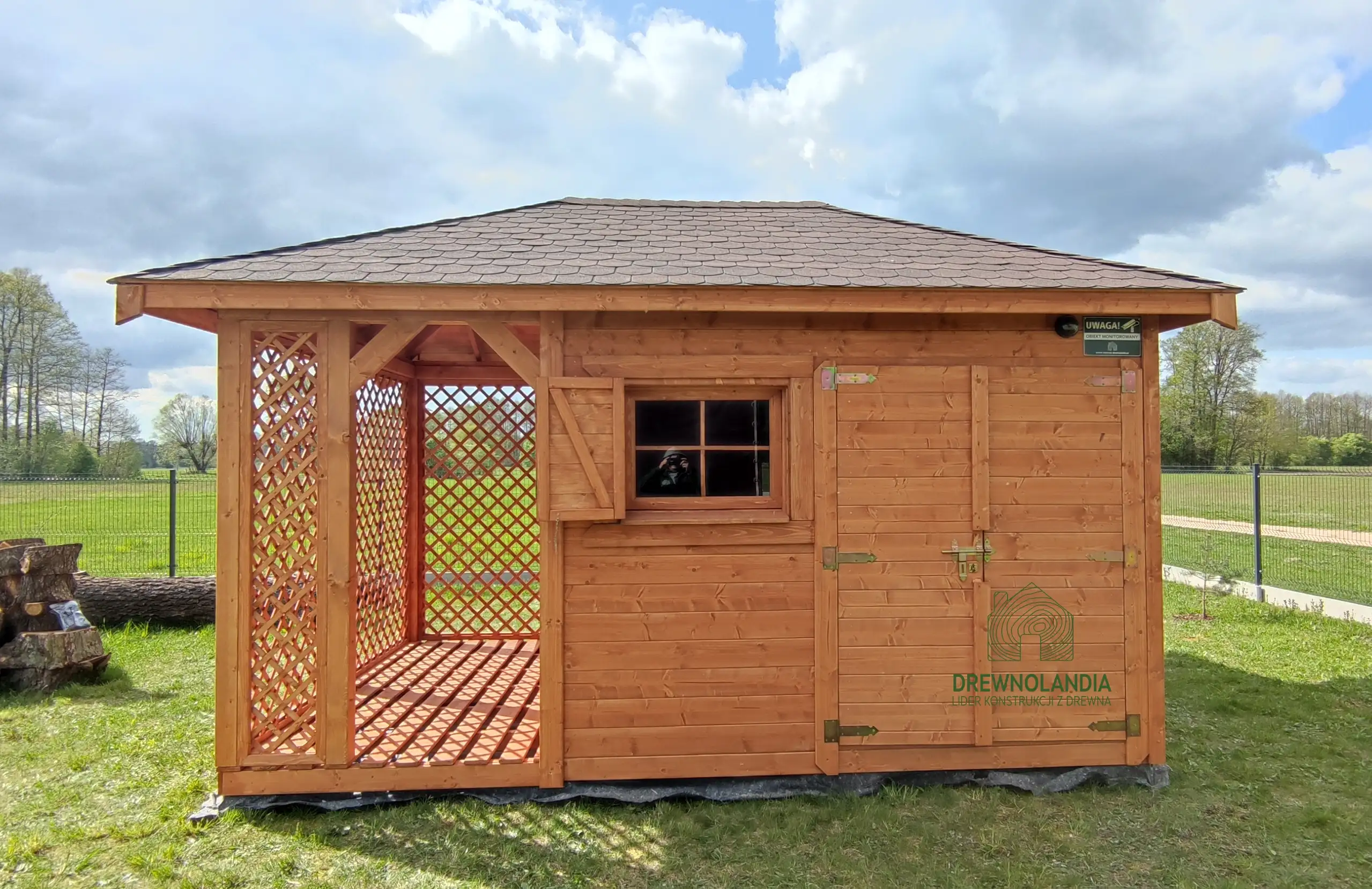 Domek narzędziowy z drewna Kacper - 4,5x3m z drewutnią 