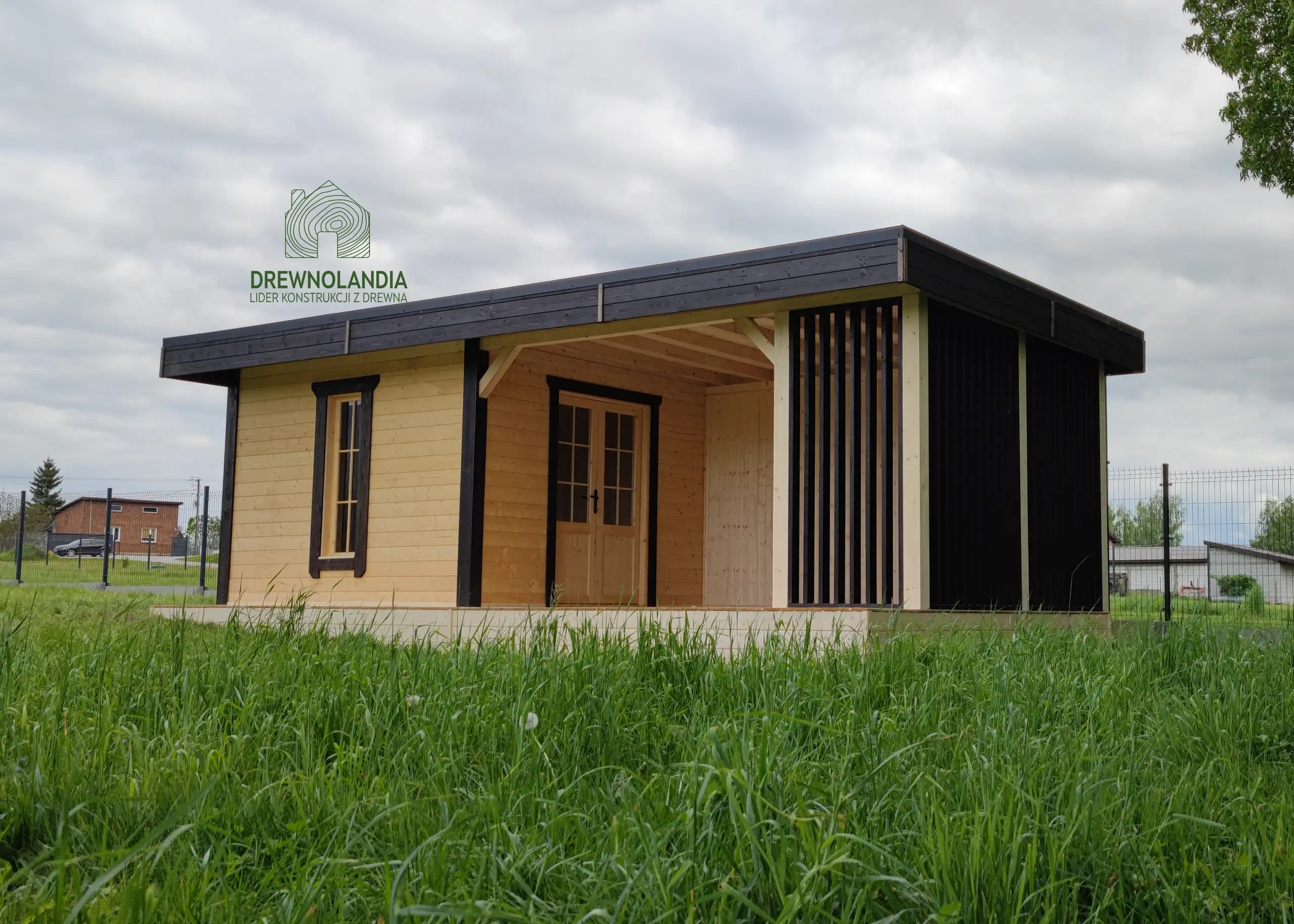 Domek narzędziowy Nataniel 8m x 3,5m z przestrzenią wypoczynkową