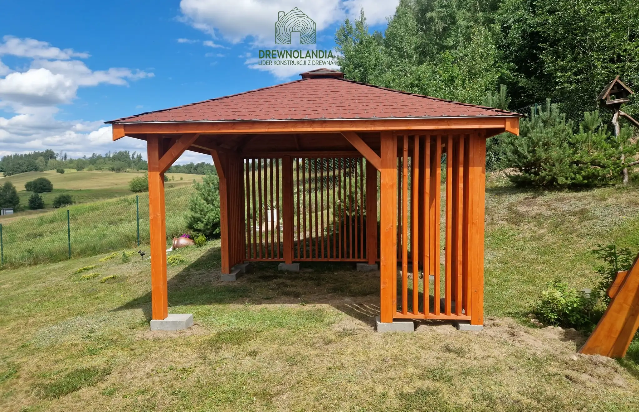 Altana Nela - 4m x 4m