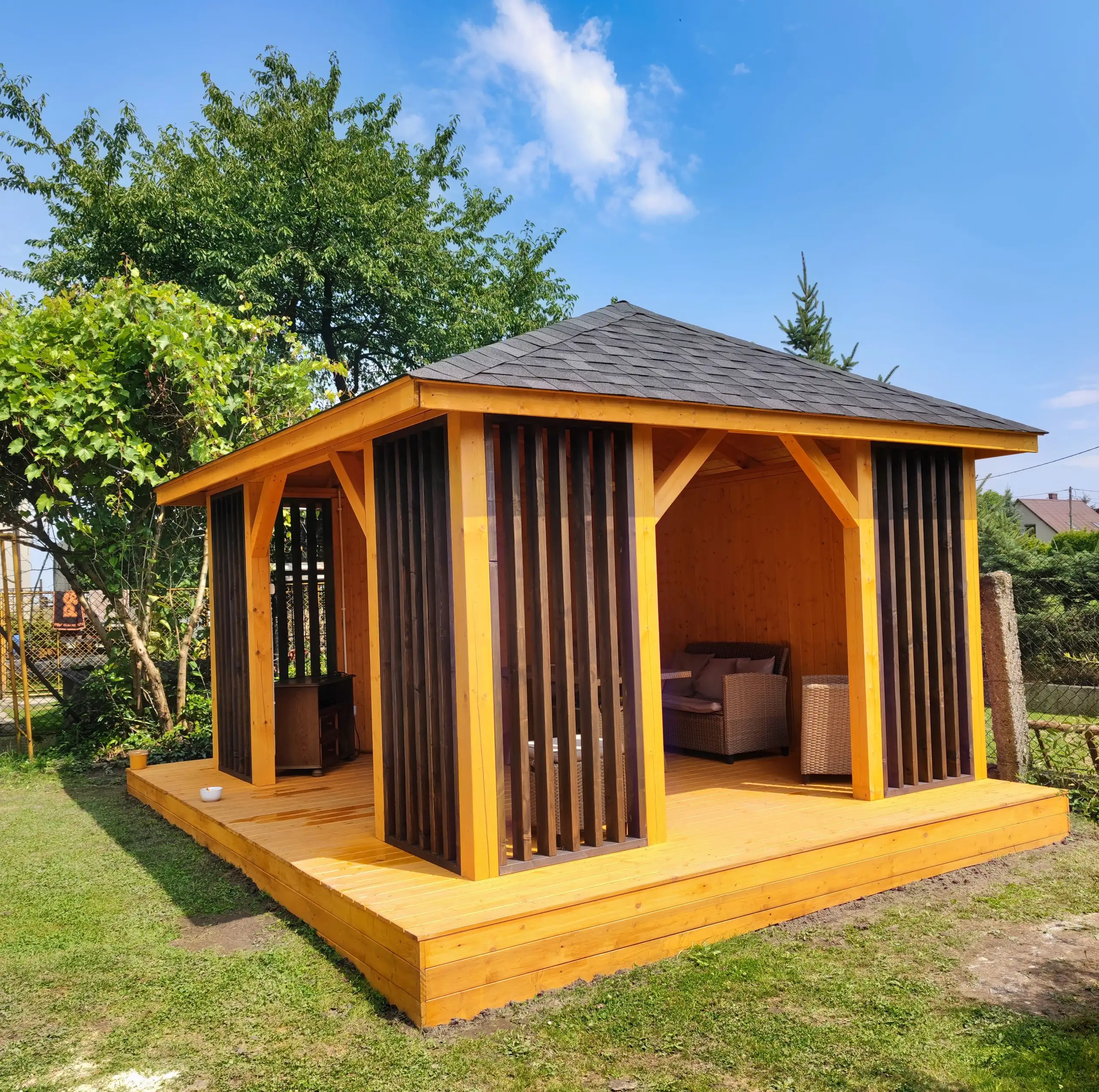 Altana Branda - 5m x 4m