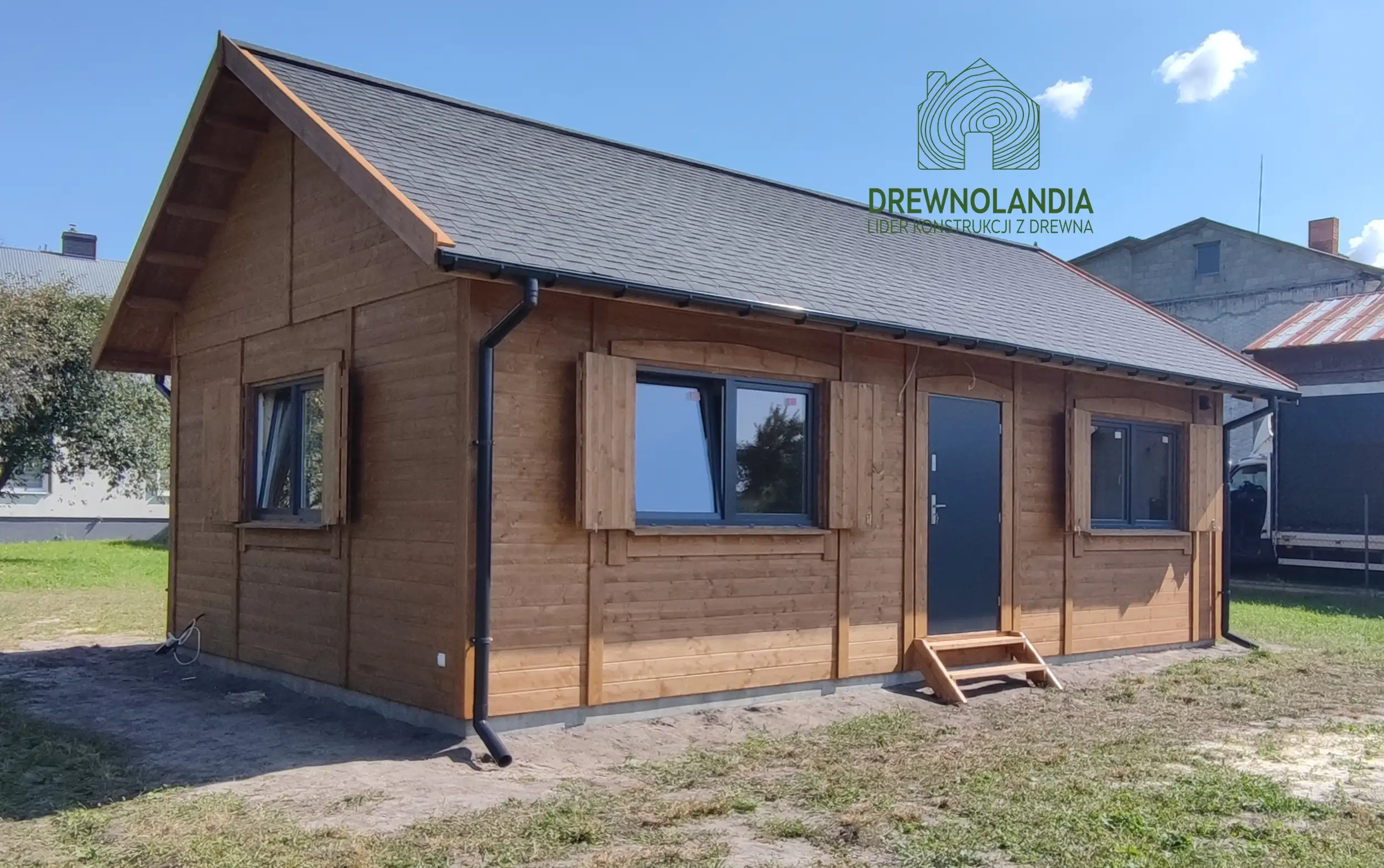 Drewniany domek rekreacyjny całoroczny CRK5 PLUS - jednorodzinny - 54 m²