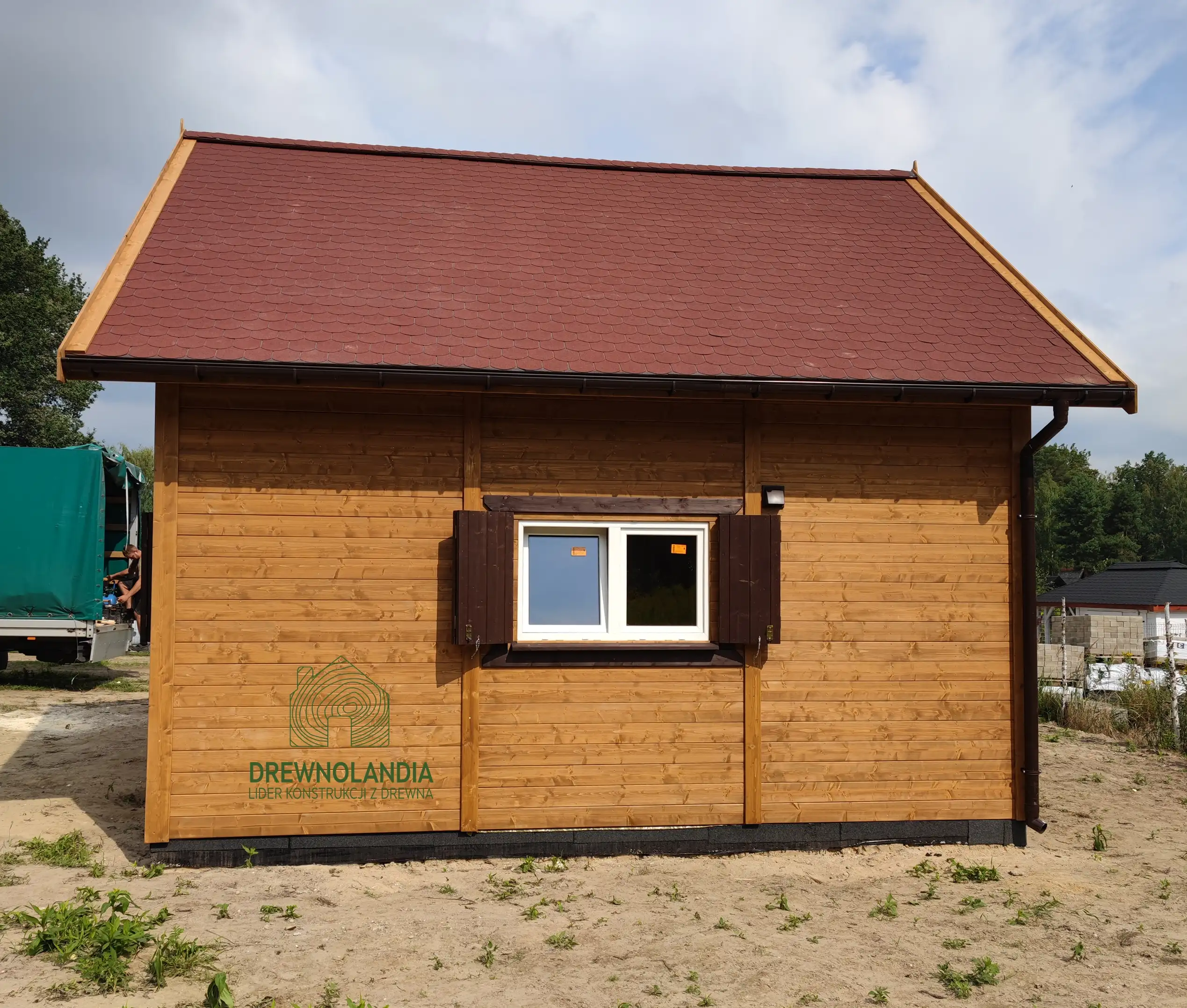 Wiktor V z oknami PCV - 5,9x5,9m