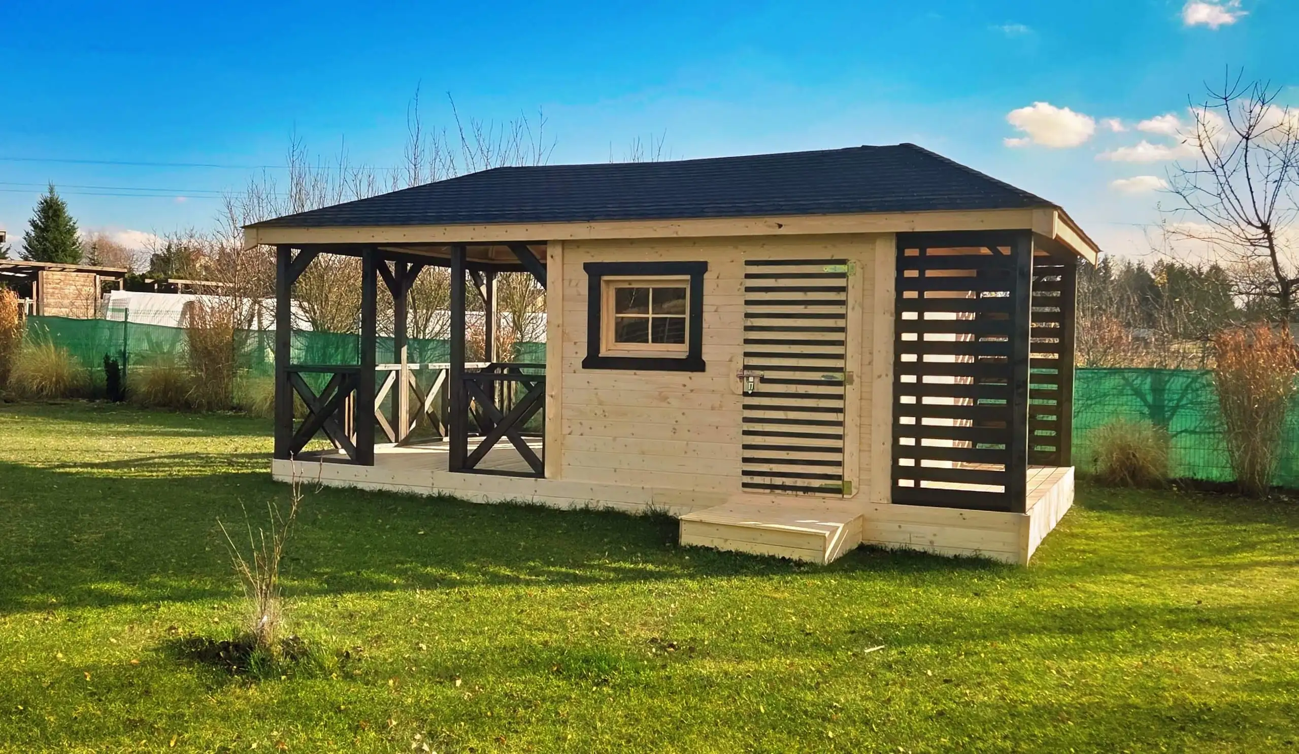 Altana z domkiem i drewutnią Ludwik v1 - 7x3m