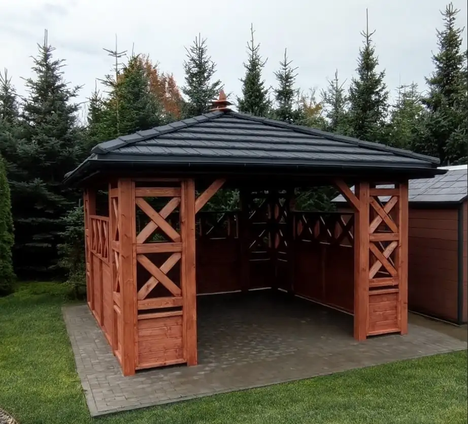 Altana Diana, pokryta blachą - 4x3,5m 