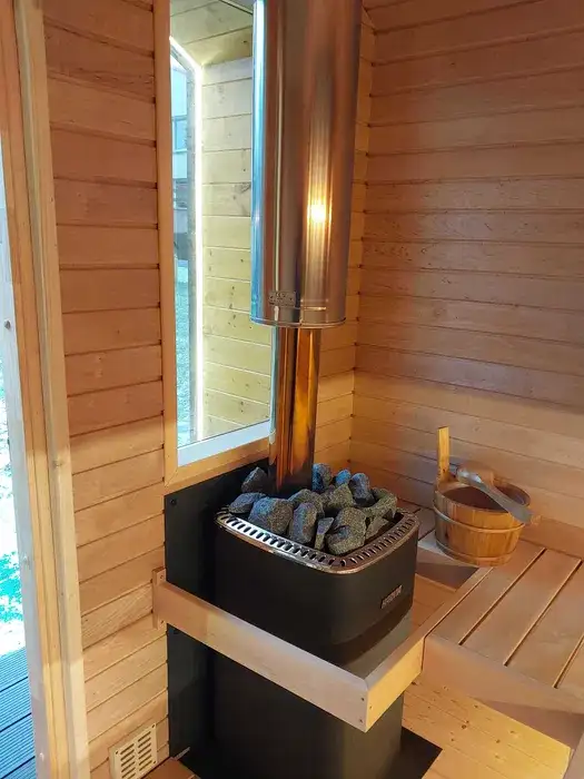 Sauna Fińska z piecem opalanym drewnem 2