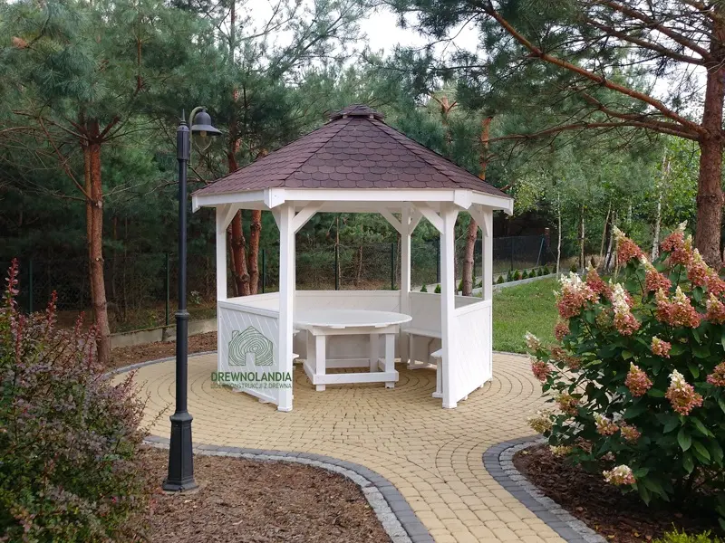 Szesciokatna altana dreniana altanka