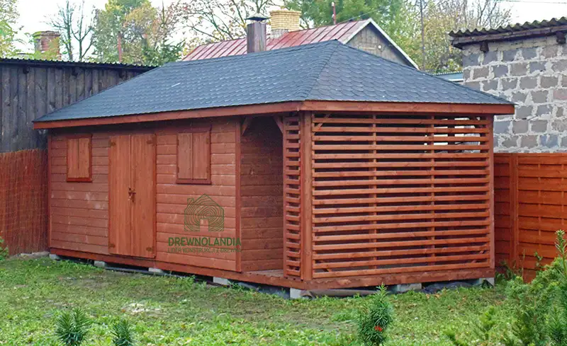 Domek narzędziowy z drewna Kacper - 4,5x3m z drewutnią 