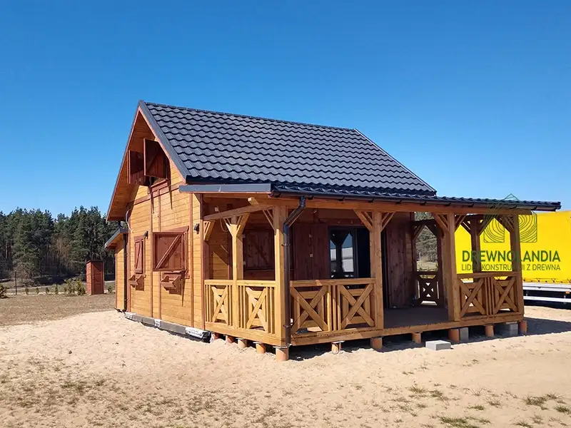 Domek drewniany na działkę Julian - 6x7,5m