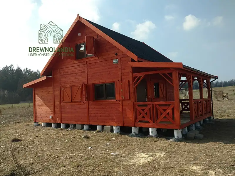 Domek drewniany na działkę Julian - 6x7,5m