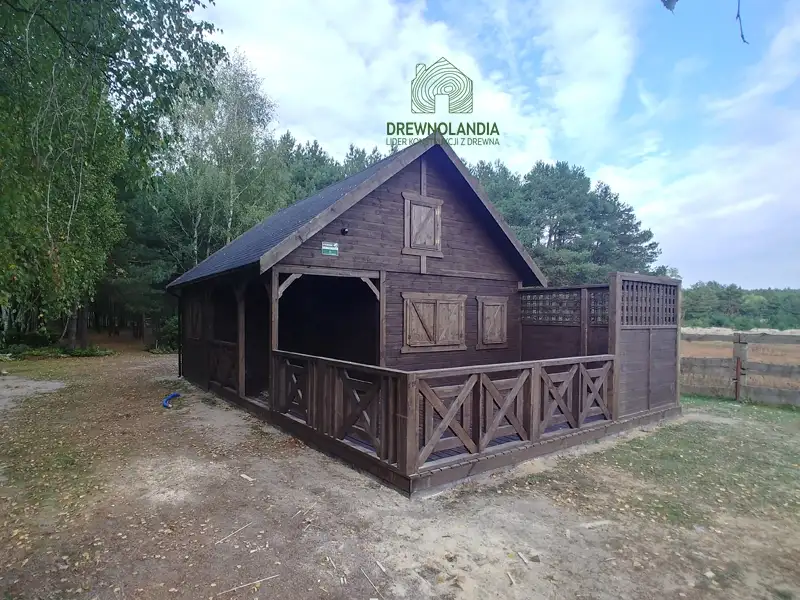 Domek z drewna Maciek II 5x5 + tars 5x3m