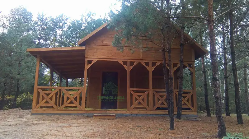 Domek Olaf 7x5m z tarasem bocznym 7x2m