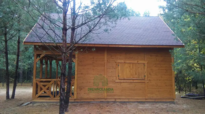 Domek Olaf 7x5m z tarasem bocznym 7x2m