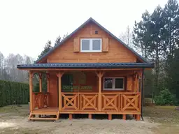 Domek drewniany Janusz 7m x 5m + taras 4,5m x 2m - zdjęcie 9