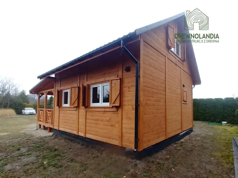 Domek drewniany Janusz 7m x 5m + taras 4,5m x 2m