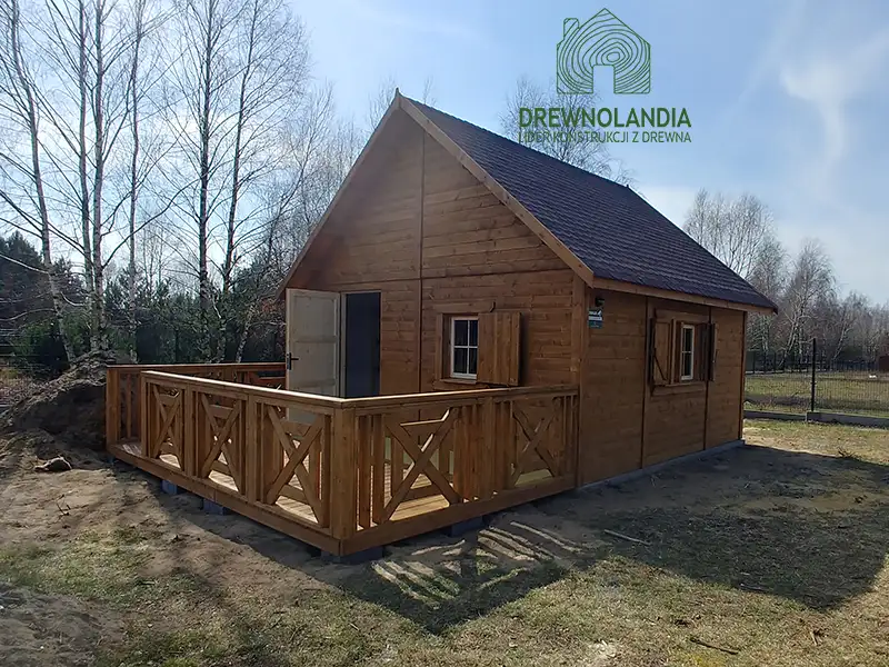Domek z drewna Maciek II 5x5 + tars 5x3m