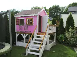 Domek dla dzieci Bolek - 2,8m x 2m z małym placem zabaw - zdjęcie 26