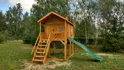 Domek dla dzieci Bolek - 2,8m x 2m z małym placem zabaw - zdjęcie 25
