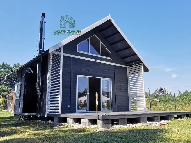 Nowoczesny drewniany domek z antresolą Adam IV 5,9m x 5,9m 