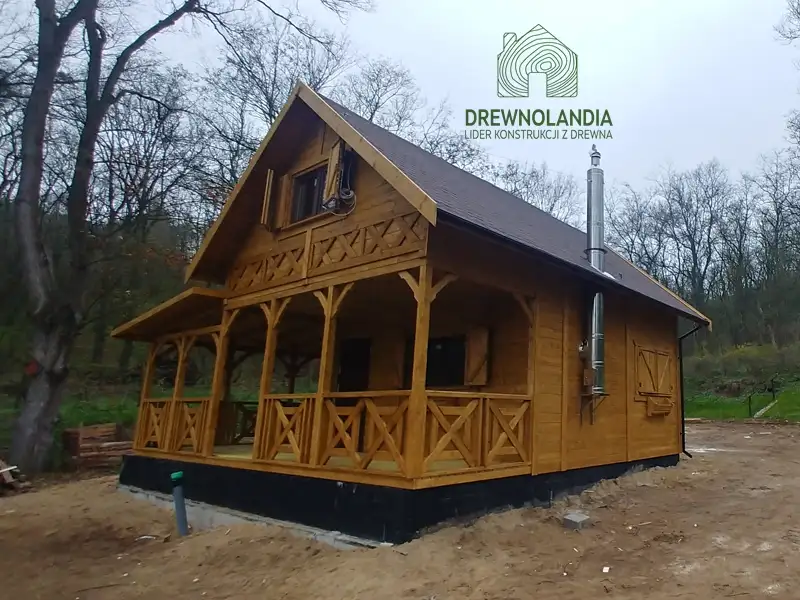 Domek Olaf 7x5m z tarasem bocznym 7x2m