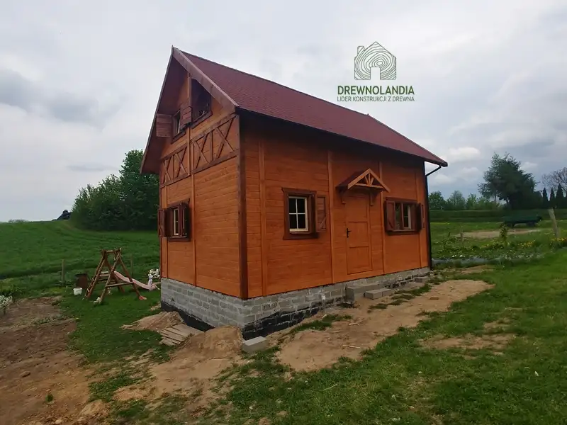 Domek drewniany Janusz - 7m x 5m -35m