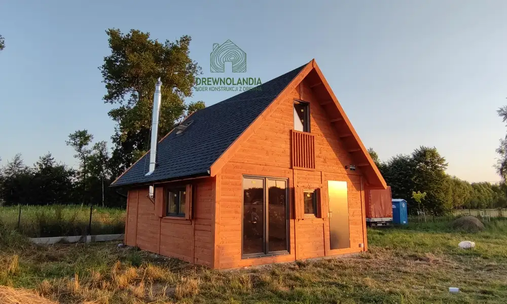 Wiktor V z oknami PCV - 5,9x5,9m