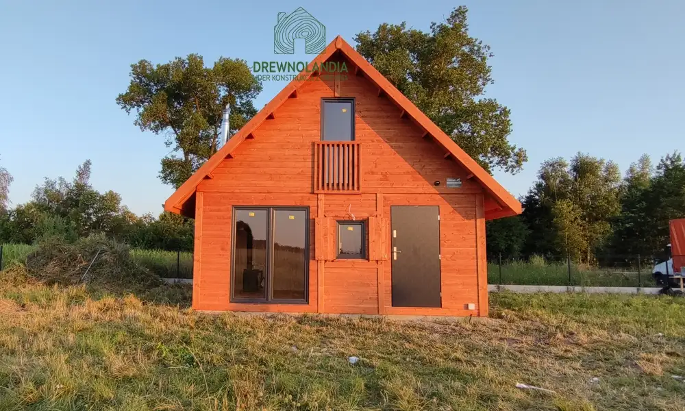 Wiktor V z oknami PCV - 5,9x5,9m