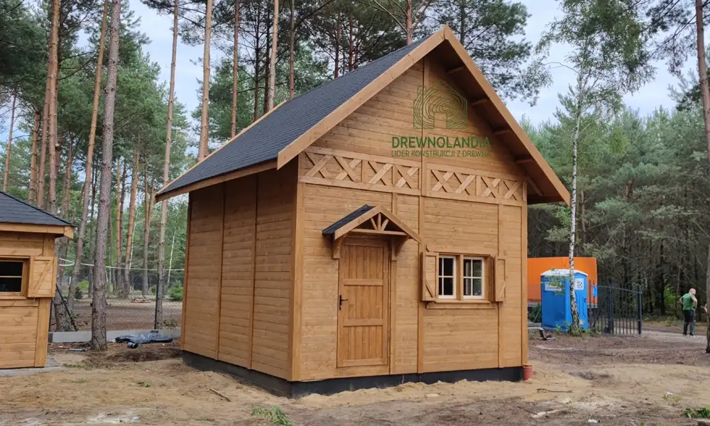 Wiktor V z oknami PCV - 5,9x5,9m