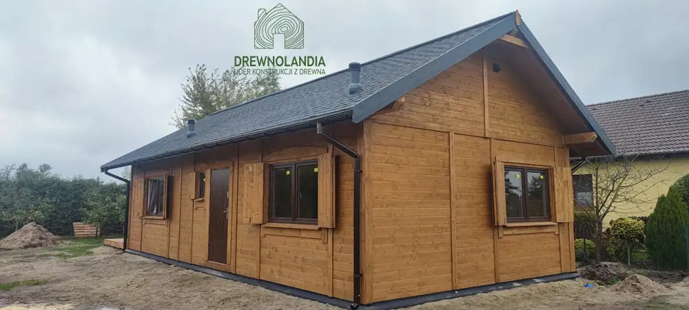 Drewniany domek rekreacyjny całoroczny CRK1 - 70 m²