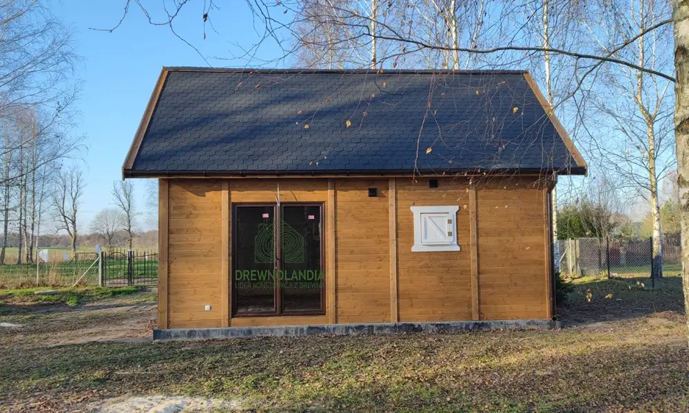 Drewniany domek rekreacyjny całoroczny CRA8 - 35 m²