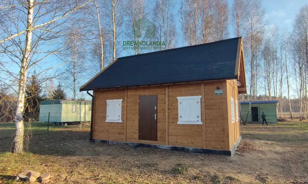 Drewniany domek rekreacyjny całoroczny CRA8 - 35 m²