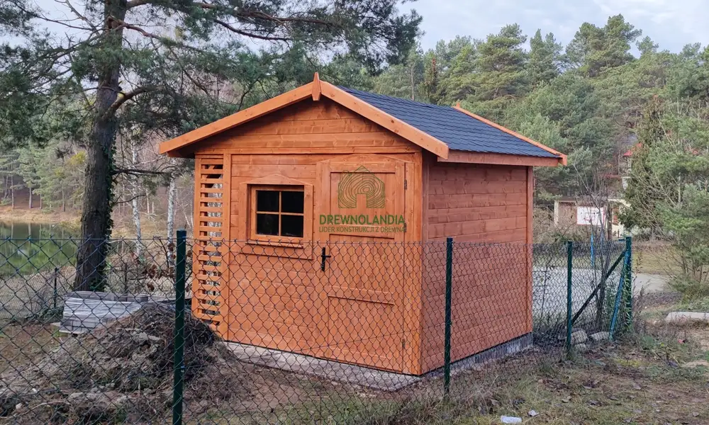 Domek gospodarczy z drewna Bonifacy - 3x2,5m