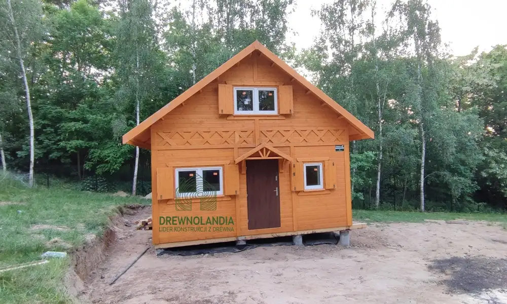 Wiktor V z oknami PCV - 5,9x5,9m