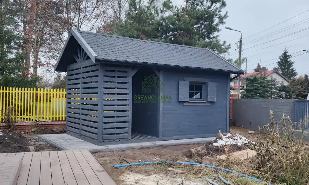 Drewniany domek na narzędzia z drewutnią Kuba 7x2m