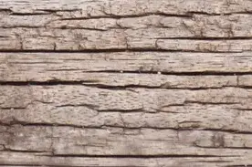 Naturalne pęknięcia